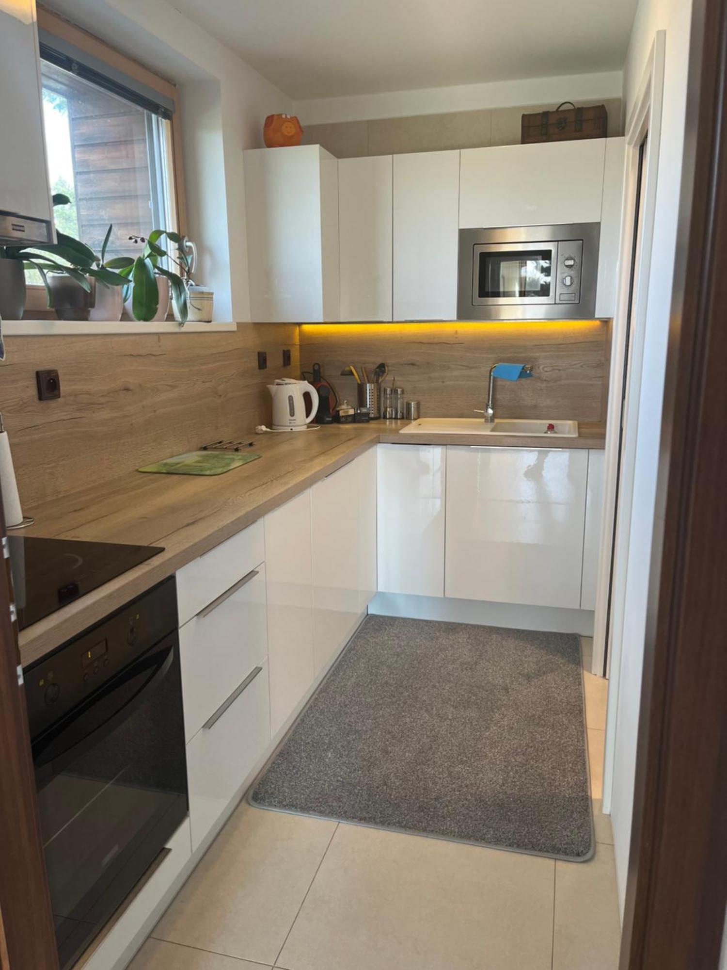 Apartman S Wellness Sluzbami Cercany Екстер'єр фото