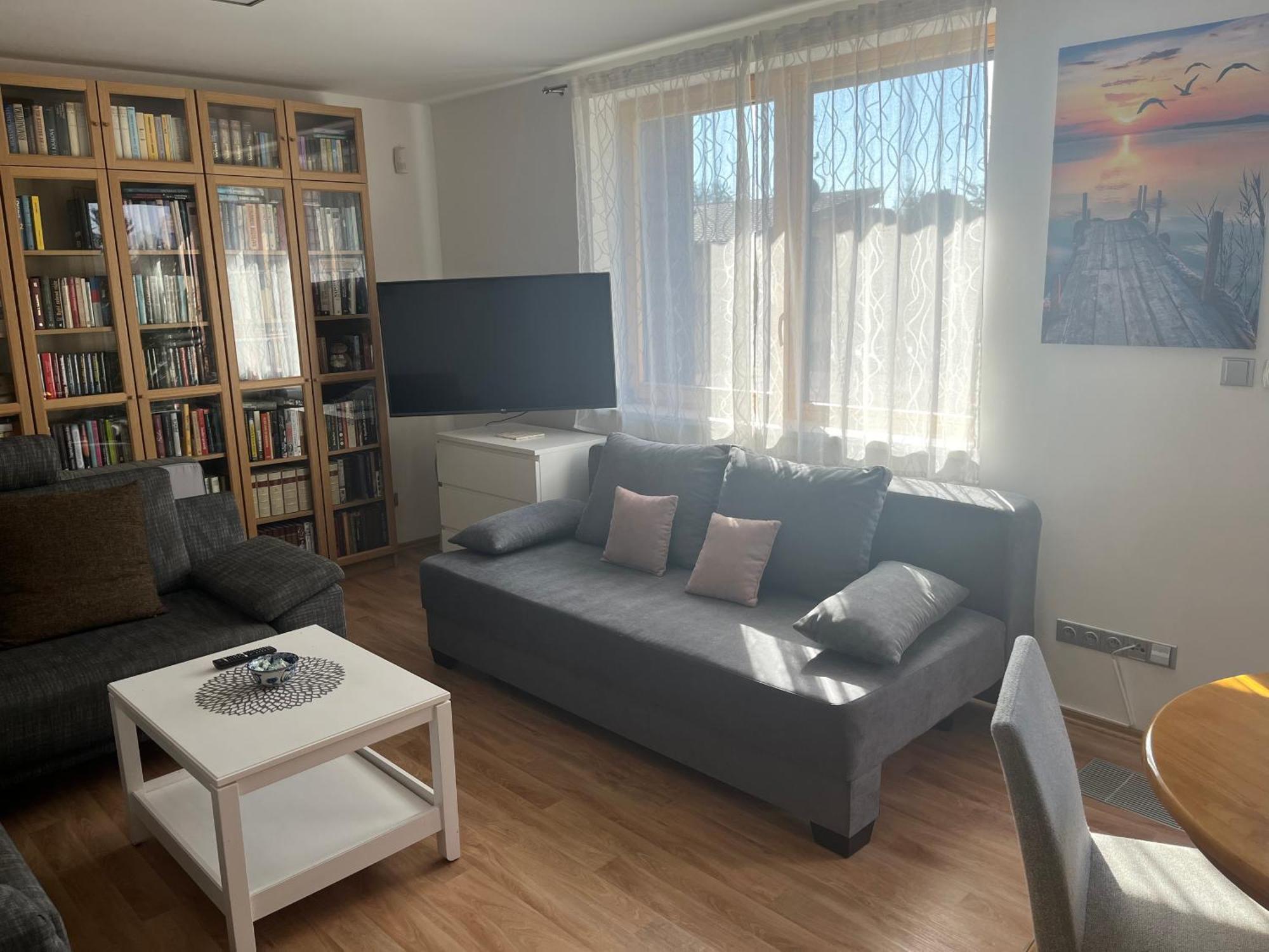 Apartman S Wellness Sluzbami Cercany Екстер'єр фото